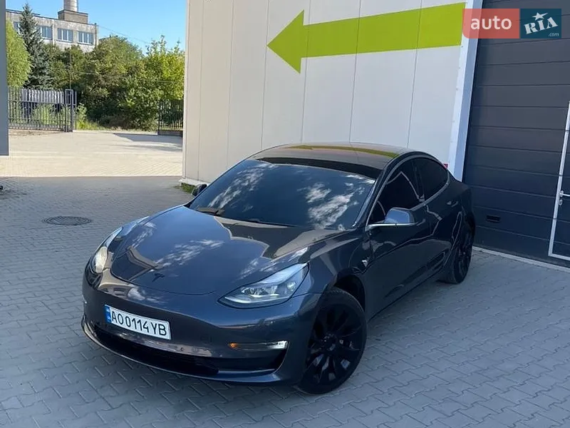 Tesla Model 3 2018