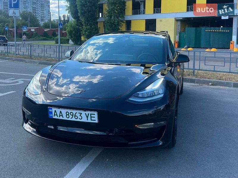 Седан Tesla Model 3 2018 в Киеве фото Седан Tesla Model 3 2018 в Киеве