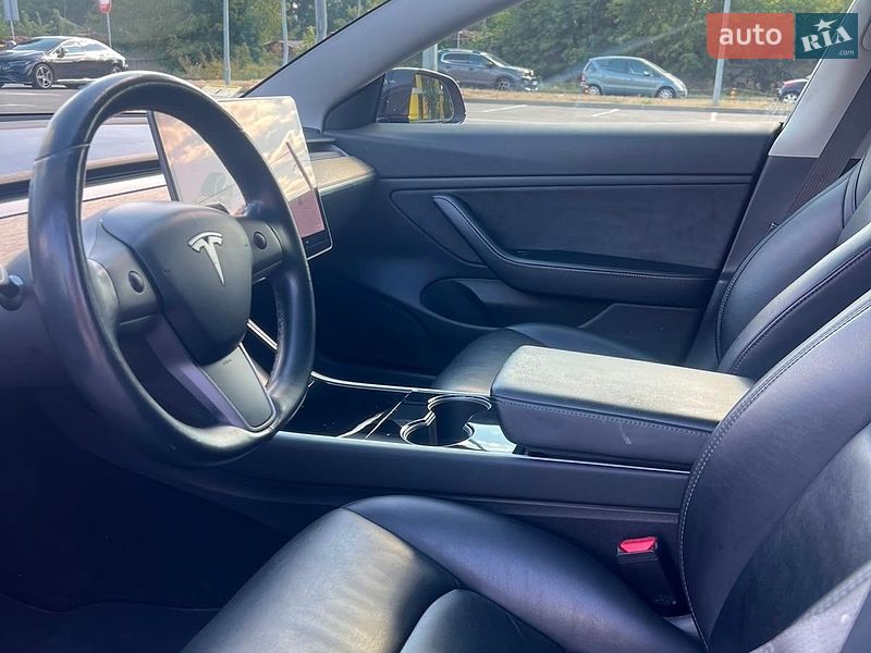 Седан Tesla Model 3 2018 в Киеве фото 13 Седан Tesla Model 3 2018 в Киеве