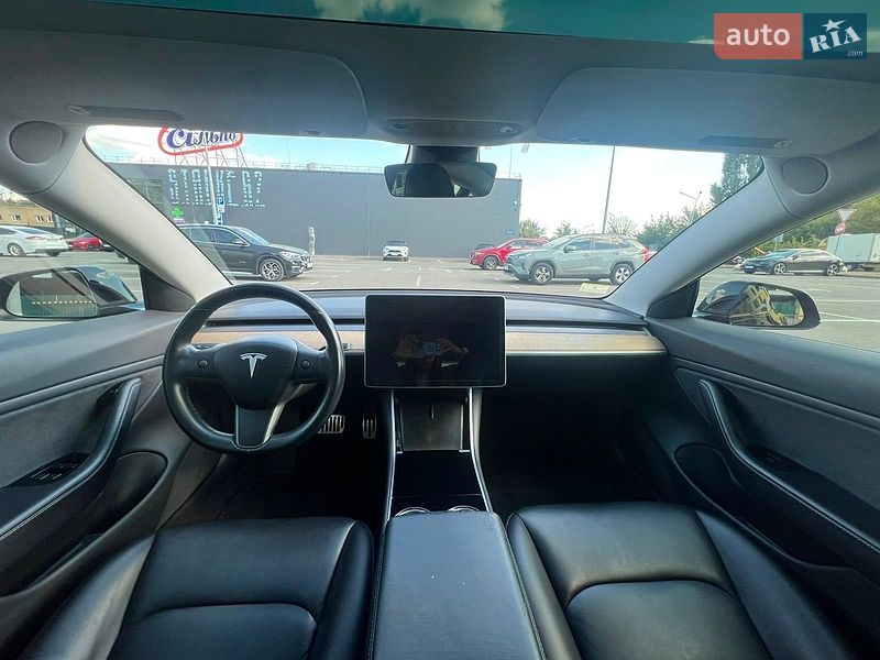 Седан Tesla Model 3 2018 в Киеве фото 12 Седан Tesla Model 3 2018 в Киеве