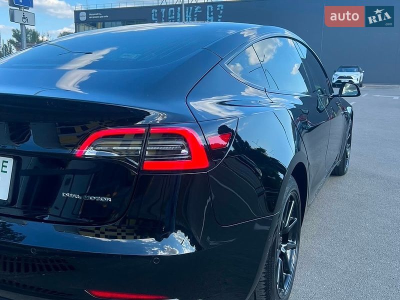 Седан Tesla Model 3 2018 в Киеве фото 4 Седан Tesla Model 3 2018 в Киеве