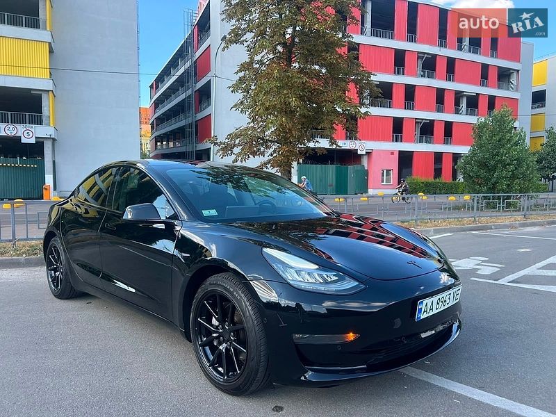 Седан Tesla Model 3 2018 в Киеве фото 7 Седан Tesla Model 3 2018 в Киеве