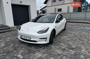 Tesla Model 3  2021