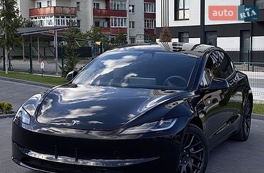 Tesla Model 3 2025