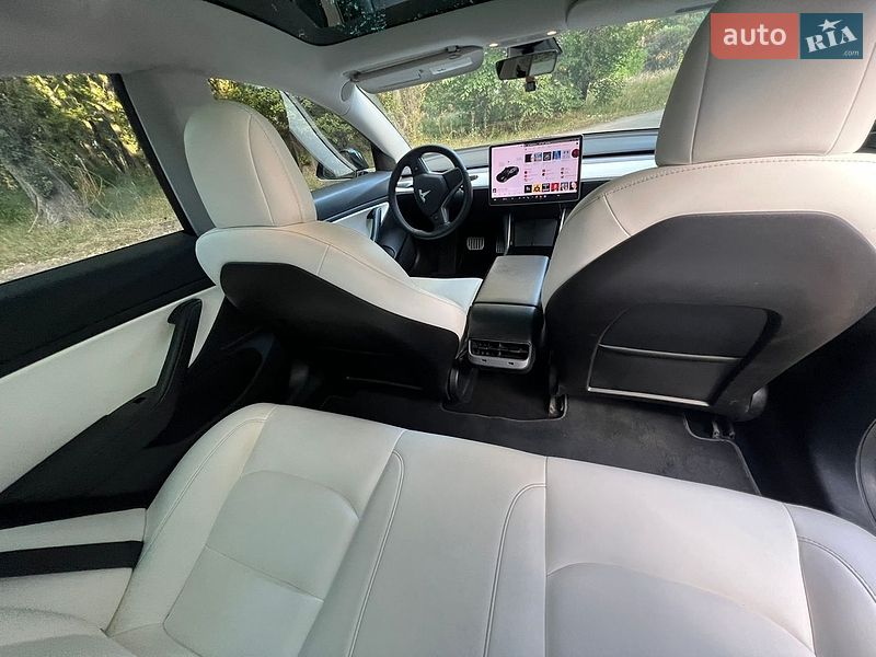 Седан Tesla Model 3 2019 в Ахтырке