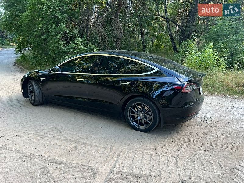 Седан Tesla Model 3 2019 в Ахтырке