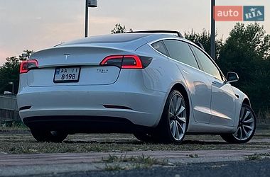 Седан Tesla Model 3 2018 в Киеве