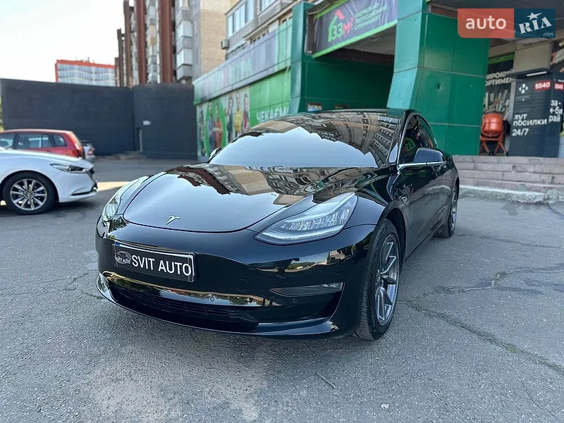 Tesla Model 3 2019