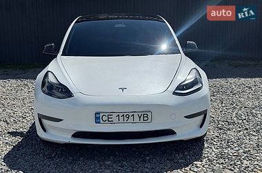 Tesla Model 3  2023