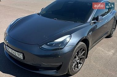 Tesla Model 3  2018