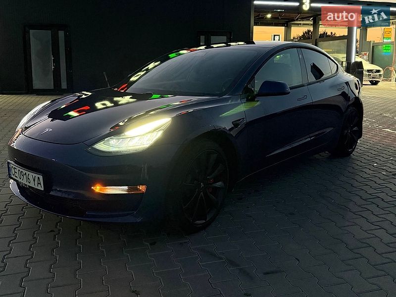 Tesla Model 3 2021