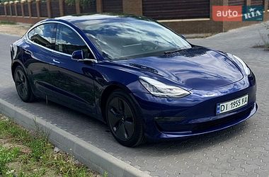 Tesla Model 3  2019
