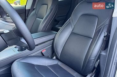 Седан Tesla Model 3 2022 в Києві