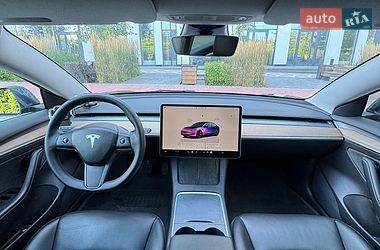 Седан Tesla Model 3 2022 в Києві
