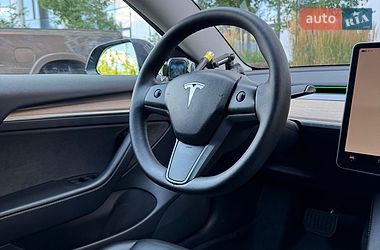 Седан Tesla Model 3 2022 в Києві