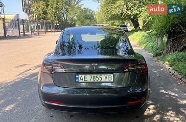 Седан Tesla Model 3 2023 в Кривом Роге