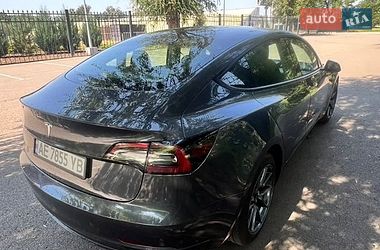 Седан Tesla Model 3 2023 в Кривом Роге