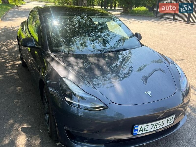 Седан Tesla Model 3 2023 в Кривом Роге