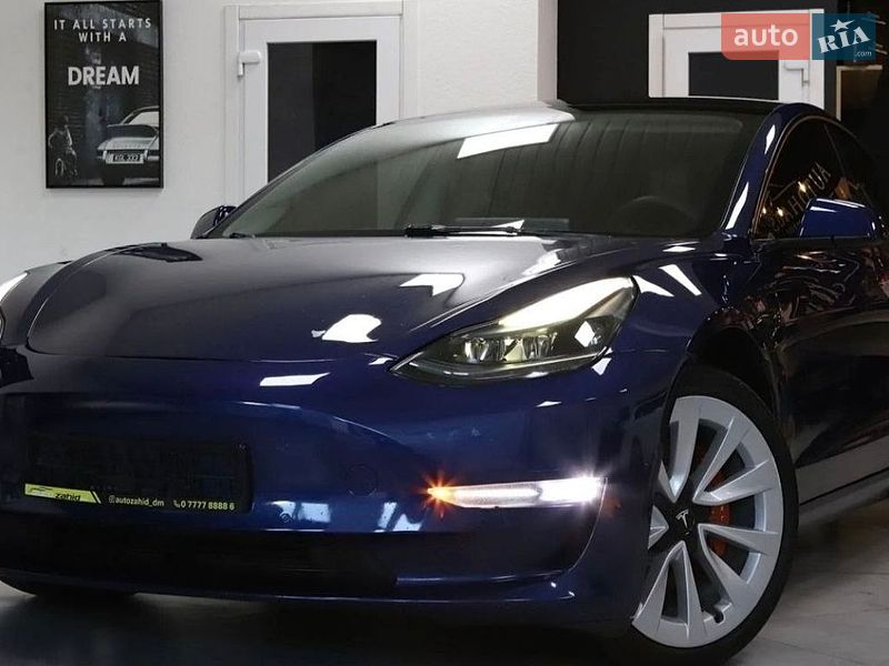 Tesla Model 3 2022