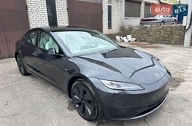 Седан Tesla Model 3 2025 в Днепре