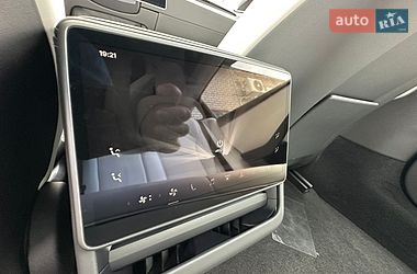 Седан Tesla Model 3 2025 в Днепре