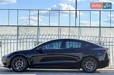 Седан Tesla Model 3 2018 в Києві