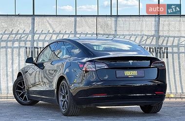 Седан Tesla Model 3 2018 в Києві