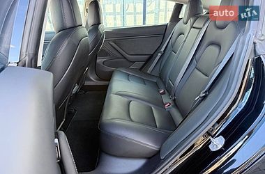 Седан Tesla Model 3 2018 в Києві