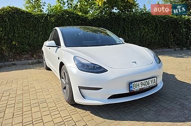 Tesla Model 3  2023