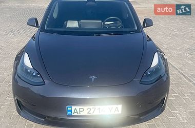Tesla Model 3  2023