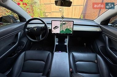 Седан Tesla Model 3 2019 в Харкові