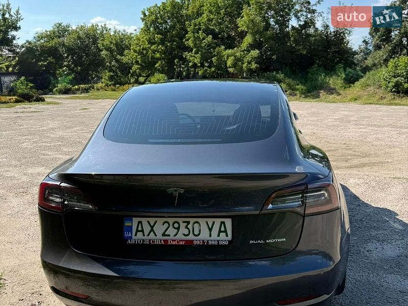 Седан Tesla Model 3 2019 в Харкові