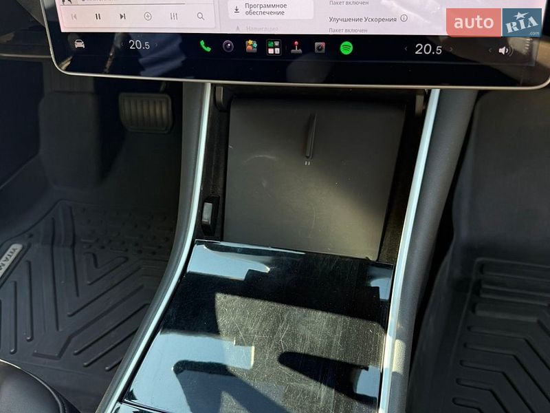 Седан Tesla Model 3 2019 в Харкові