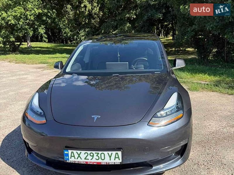 Седан Tesla Model 3 2019 в Харкові
