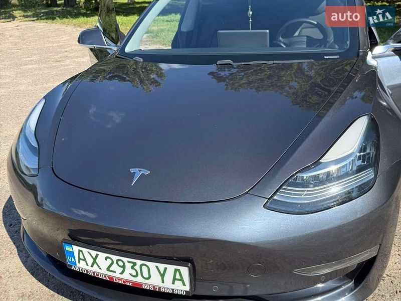 Седан Tesla Model 3 2019 в Харкові