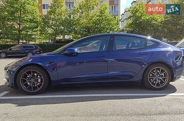 Седан Tesla Model 3 2021 в Києві
