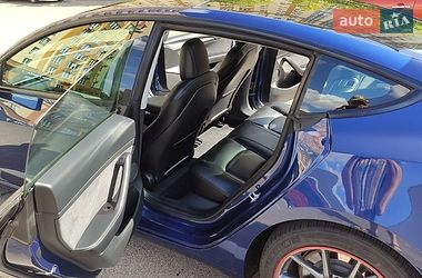 Седан Tesla Model 3 2021 в Києві