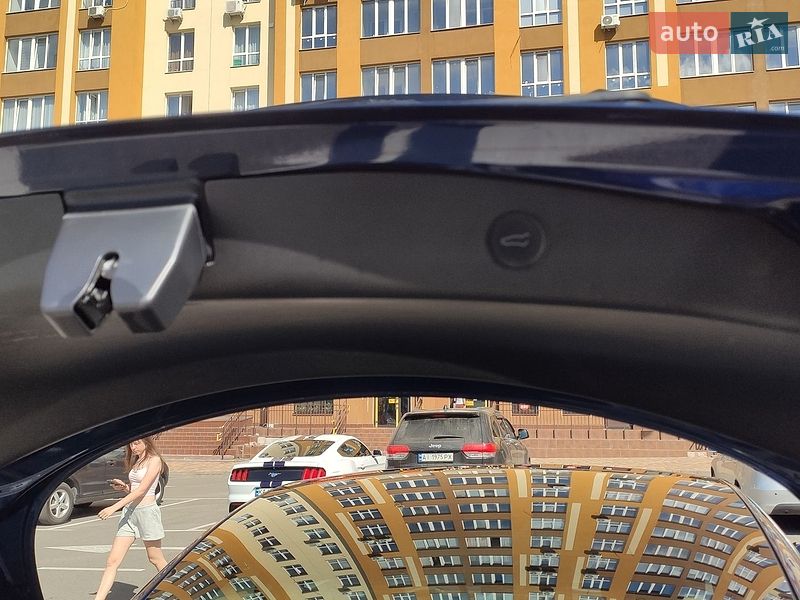 Седан Tesla Model 3 2021 в Києві