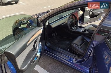Седан Tesla Model 3 2021 в Києві
