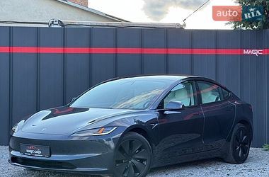 Седан Tesla Model 3 2024 в Луцке