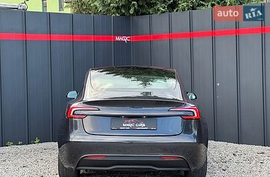 Седан Tesla Model 3 2024 в Луцке
