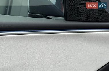 Седан Tesla Model 3 2024 в Луцке