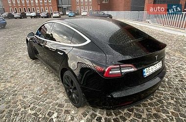 Седан Tesla Model 3 2019 в Вінниці