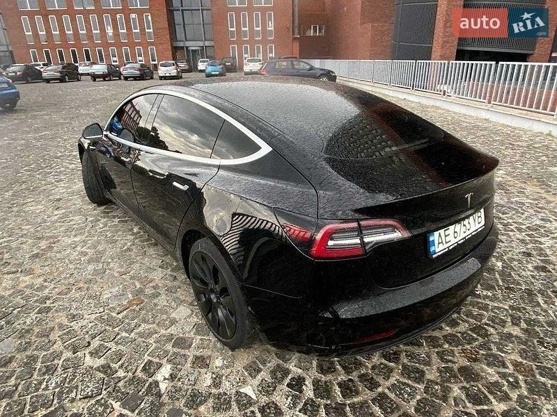 Седан Tesla Model 3 2019 в Вінниці