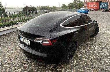Седан Tesla Model 3 2019 в Вінниці