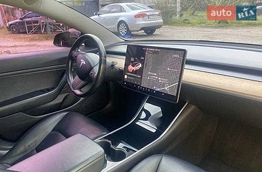 Седан Tesla Model 3 2019 в Вінниці