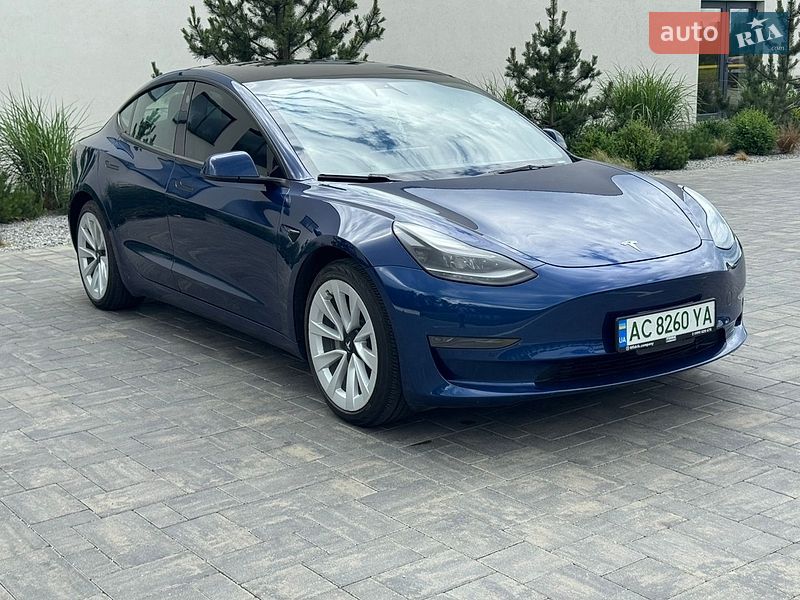 Tesla Model 3 2022