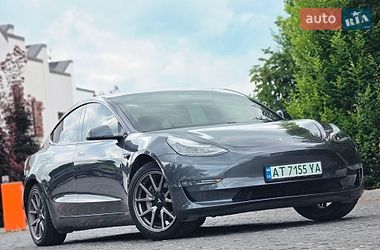 Tesla Model 3  2018