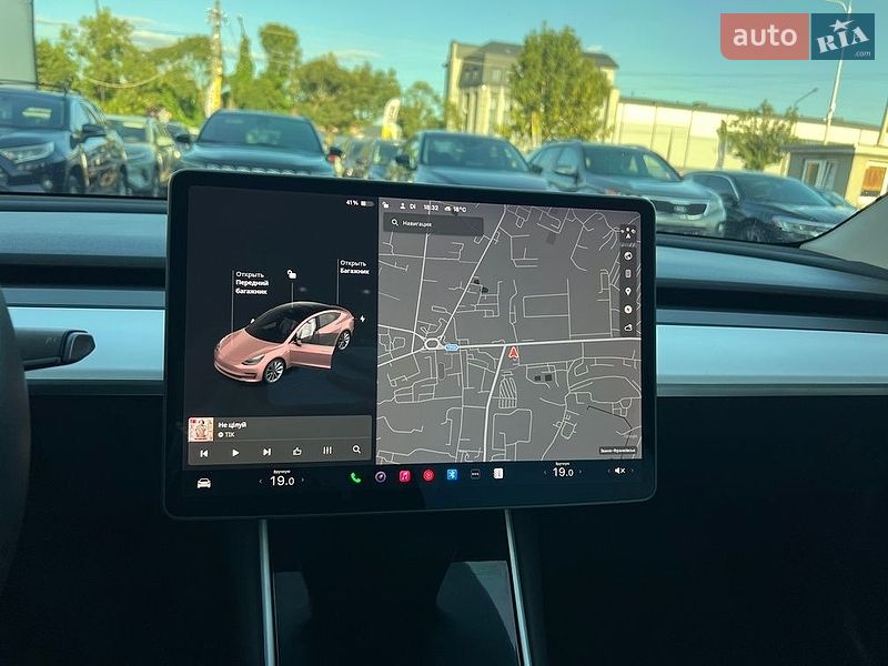 Седан Tesla Model 3 2019 в Івано-Франківську