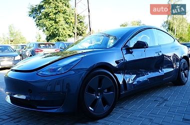 Седан Tesla Model 3 2024 в Дрогобыче